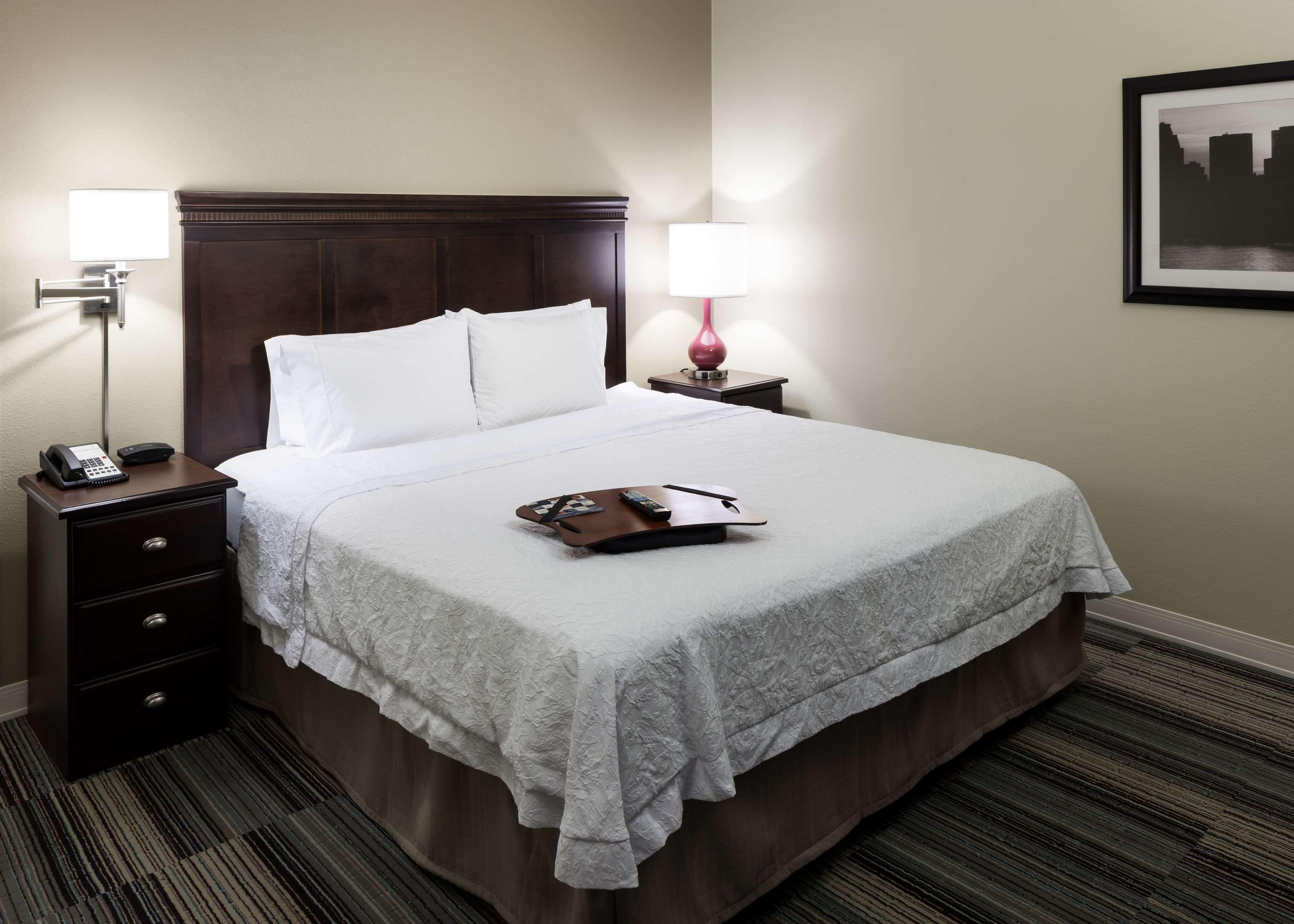 Hampton Inn & Suites Omaha-Downtown מראה חיצוני תמונה