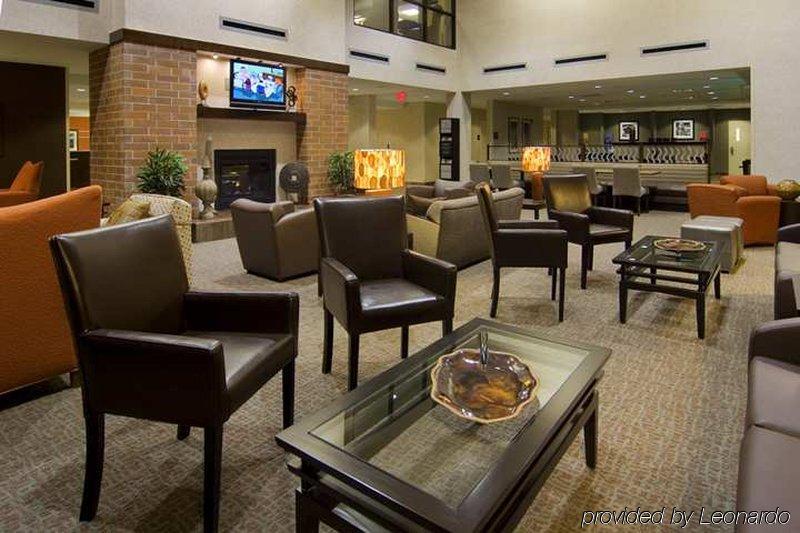 Hampton Inn & Suites Omaha-Downtown מראה פנימי תמונה